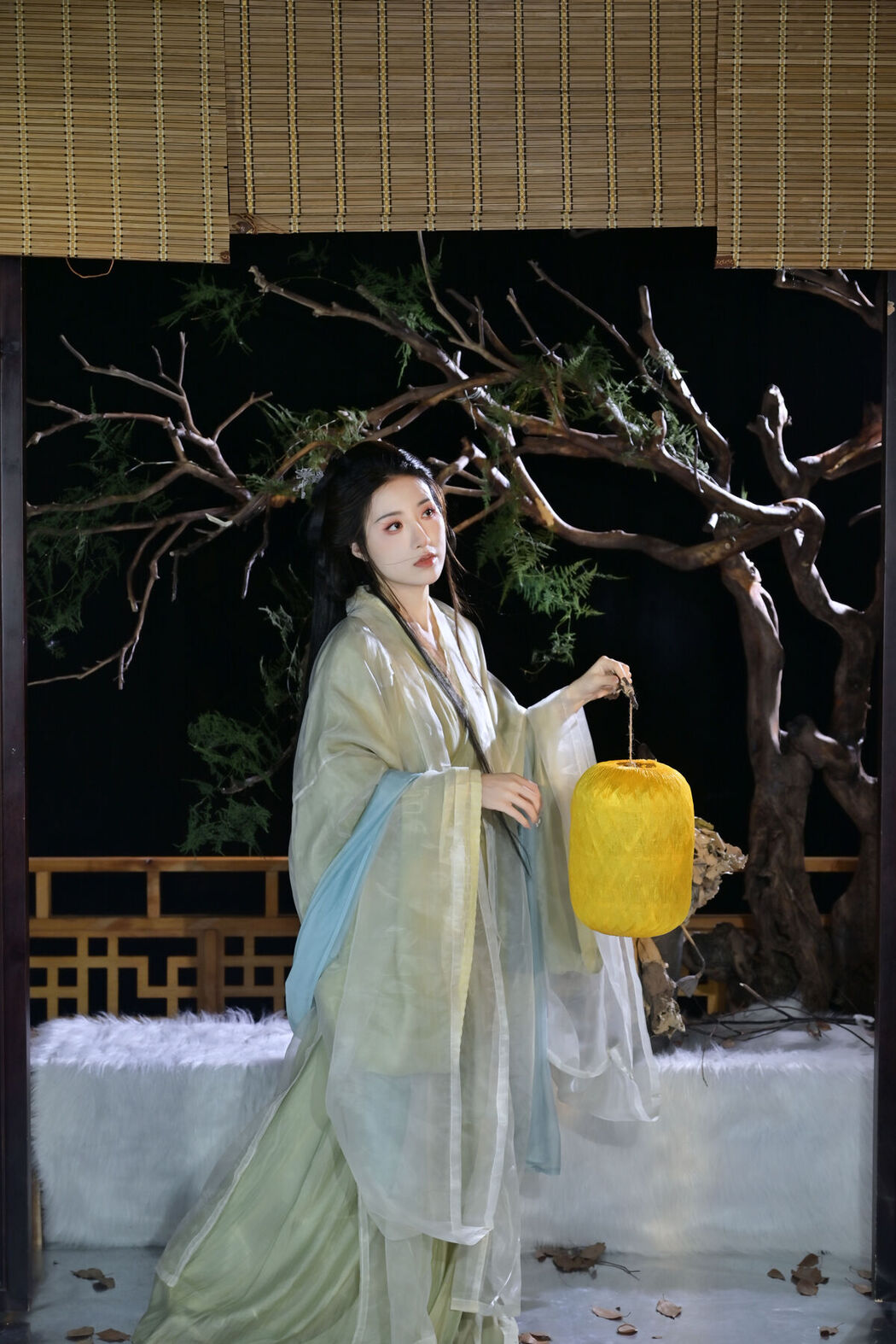 YiTuYu艺图语 Vol.6834 Ni De San San