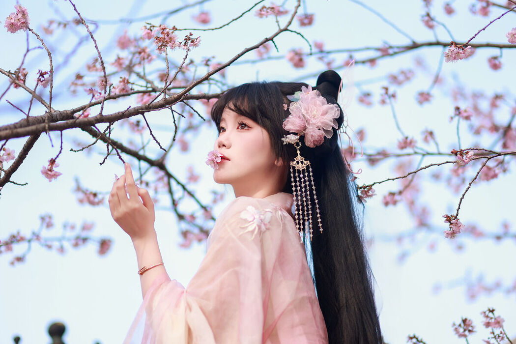 YiTuYu艺图语 Vol.6787 Cao Mei Xi Mi Lu