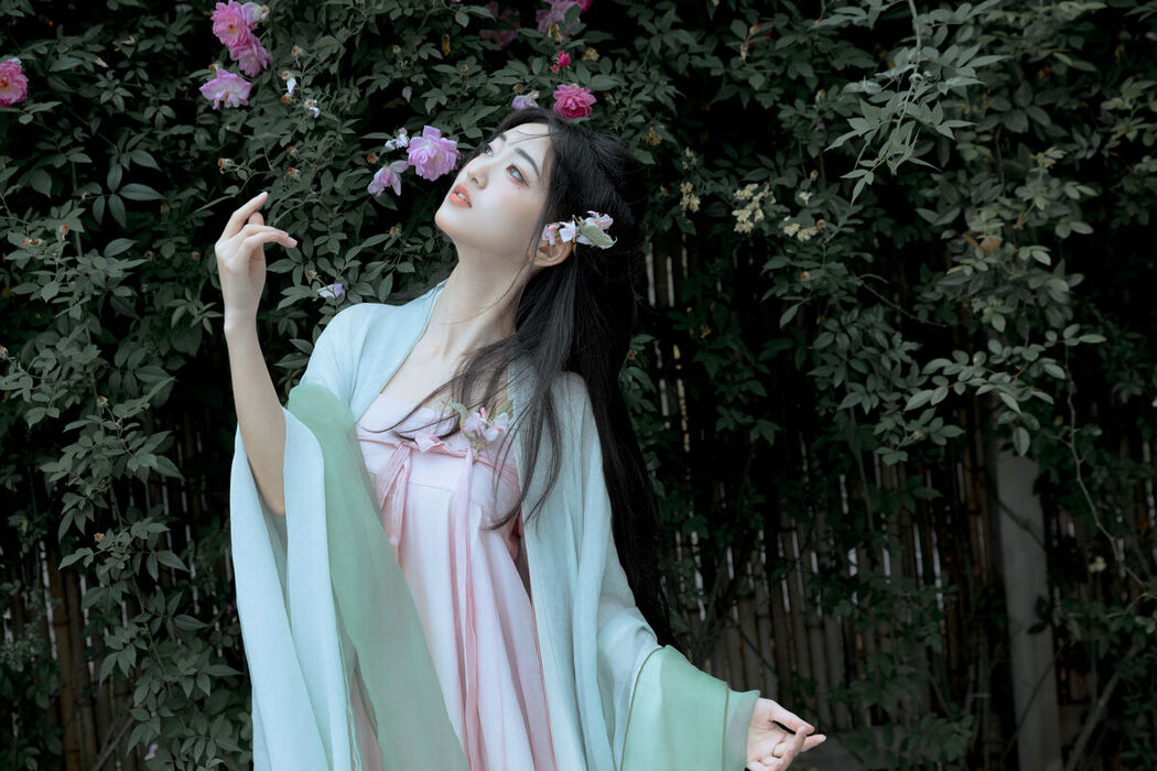 YiTuYu艺图语 Vol.6893 Leng Ku Wang Ye