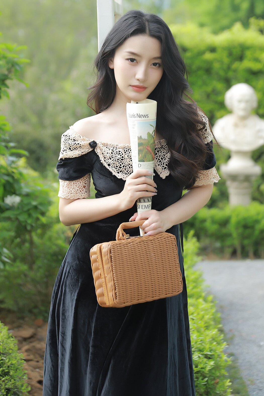 YiTuYu艺图语 Vol.6847 Jing Zi Jinns Cover Photo