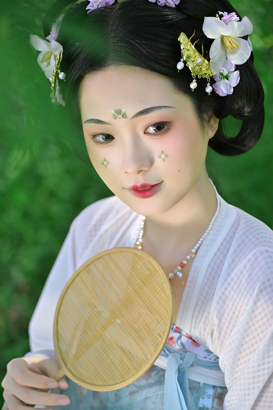 YiTuYu艺图语 Vol.6851 Nashi Tu Shiro