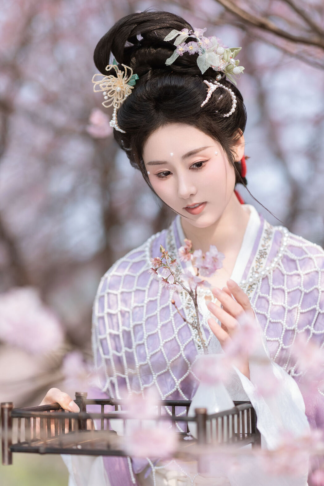 YiTuYu艺图语 Vol.6800 Ren Jian Yue-su Chen