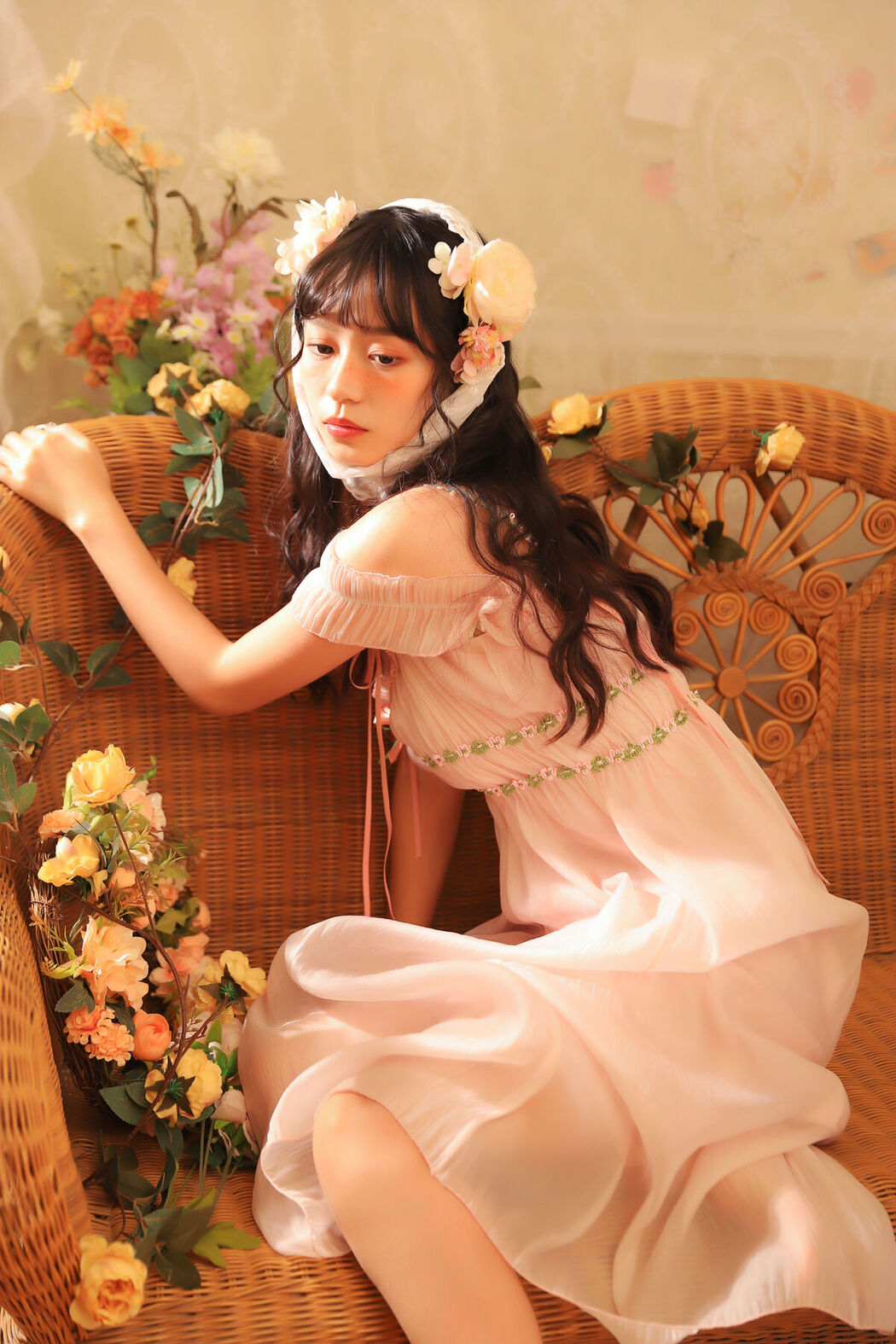 YiTuYu艺图语 Vol.6898 Yan Yun Lin