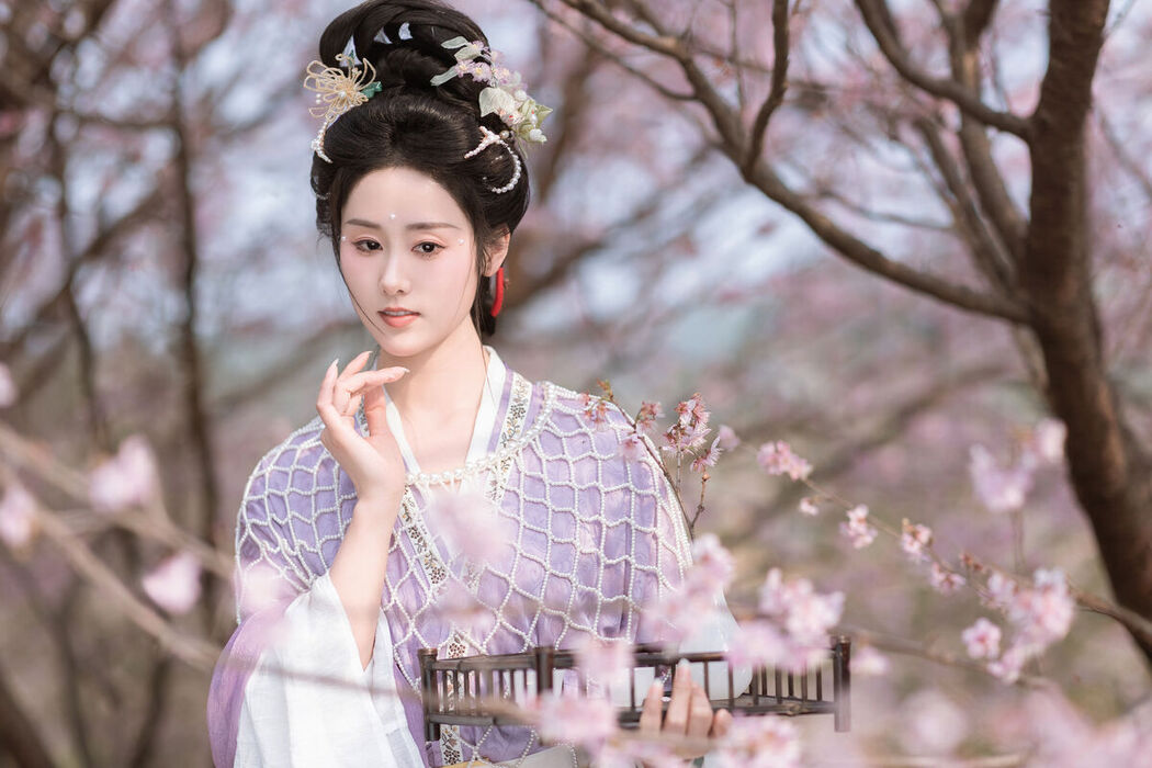 YiTuYu艺图语 Vol.6800 Ren Jian Yue-su Chen