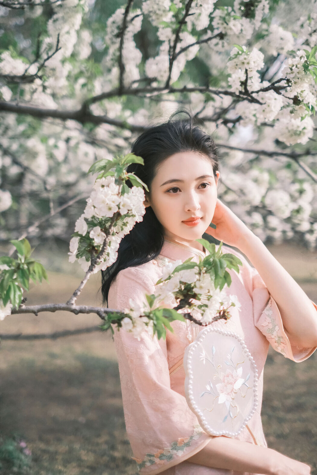 YiTuYu艺图语 Vol.6872 Wan Dou Que Ban Shao Nu