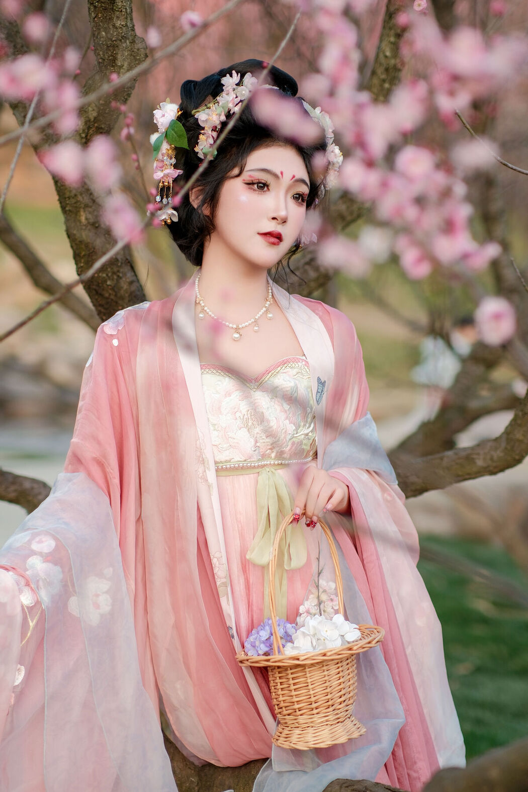 YiTuYu艺图语 Vol.6819 Kailin Jiang