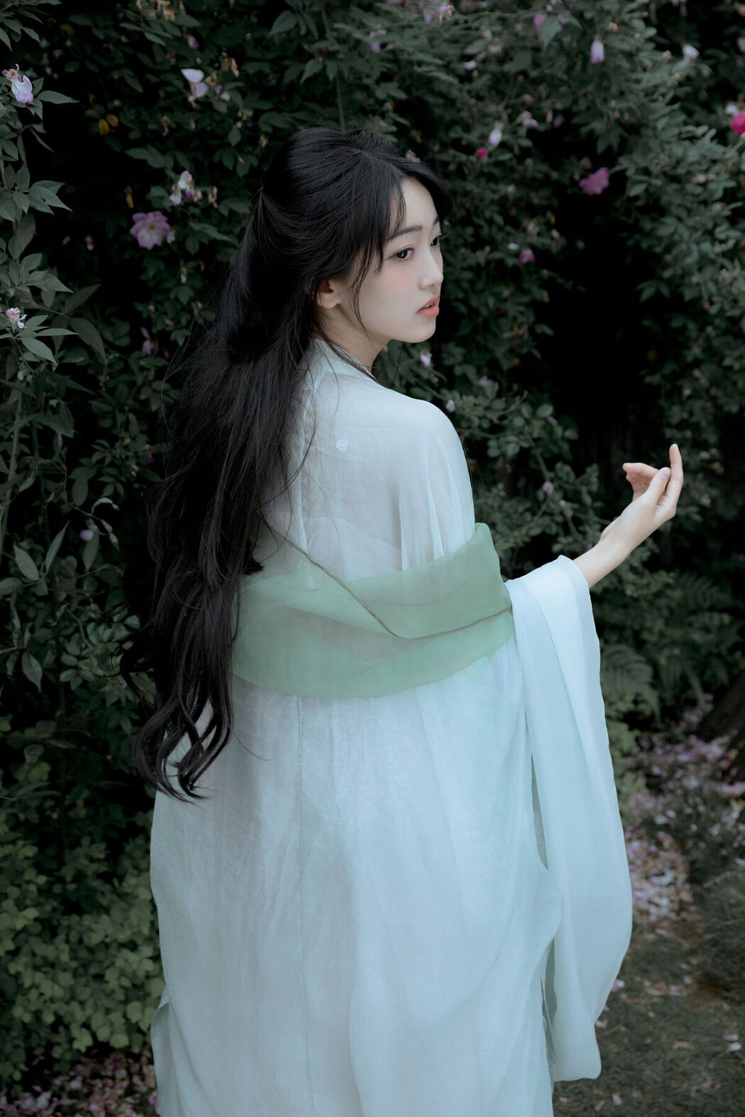 YiTuYu艺图语 Vol.6893 Leng Ku Wang Ye