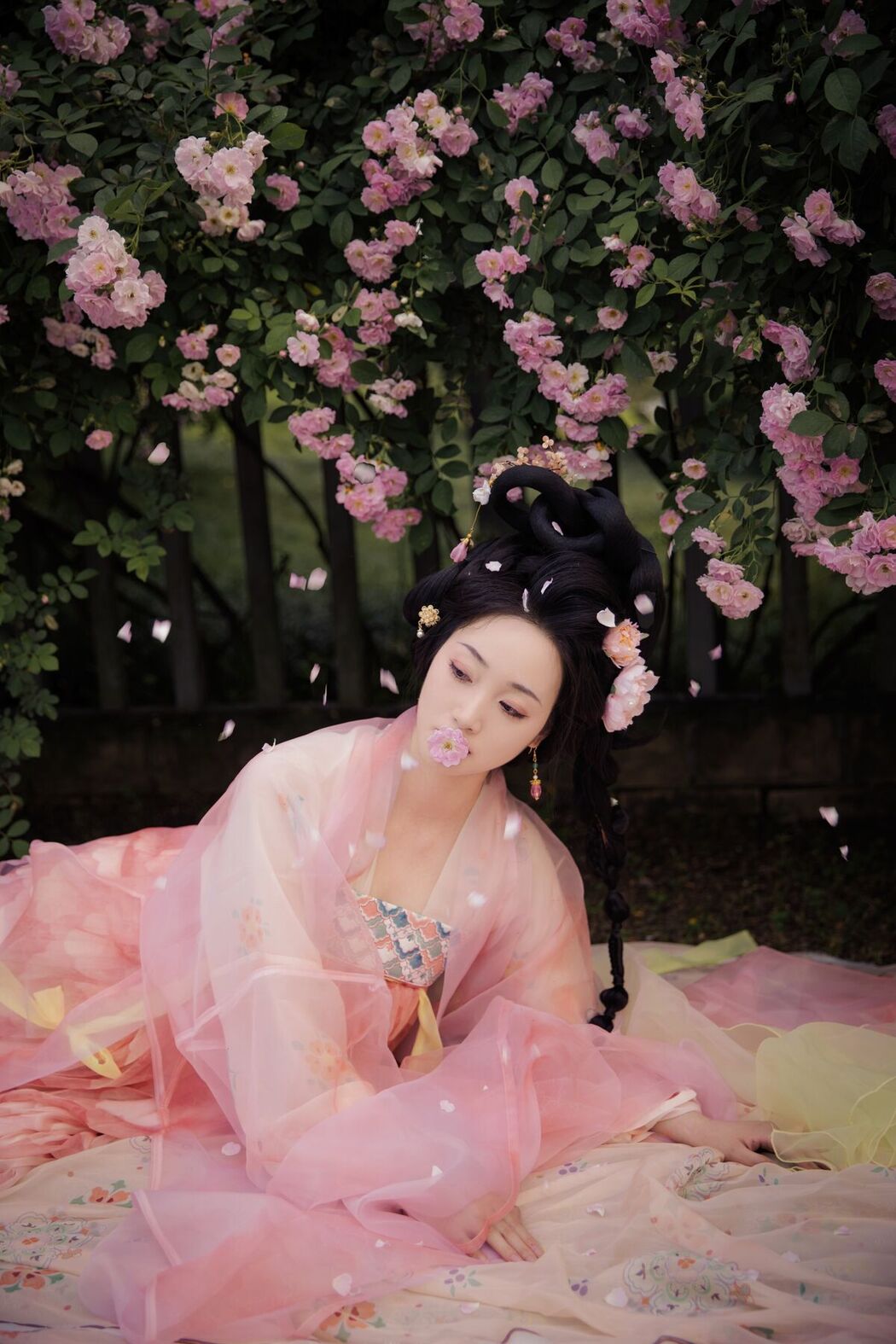 YiTuYu艺图语 Vol.6838 Ling Zi Xi