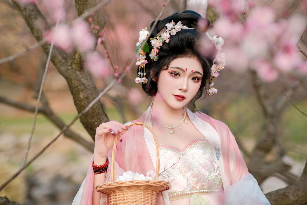 YiTuYu艺图语 Vol.6819 Kailin Jiang