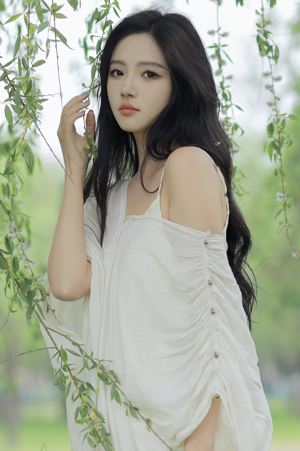 YiTuYu艺图语 Vol.6901 Elaine Cover Photo