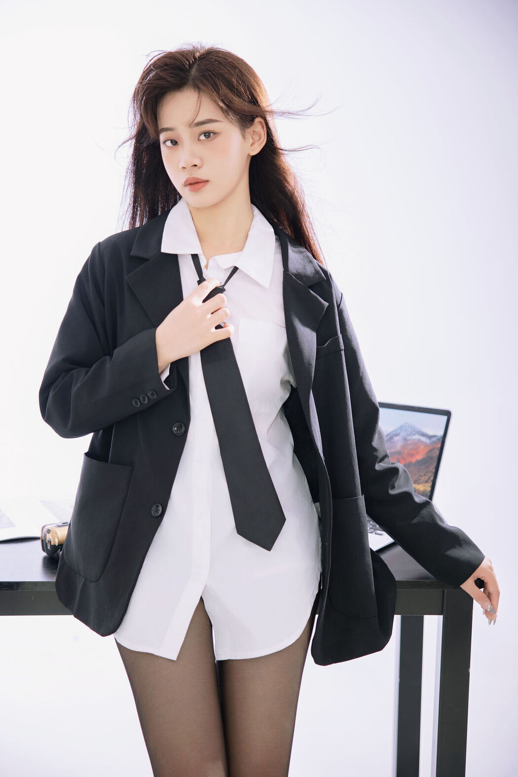 YiTuYu艺图语 Vol.6832 Su Su
