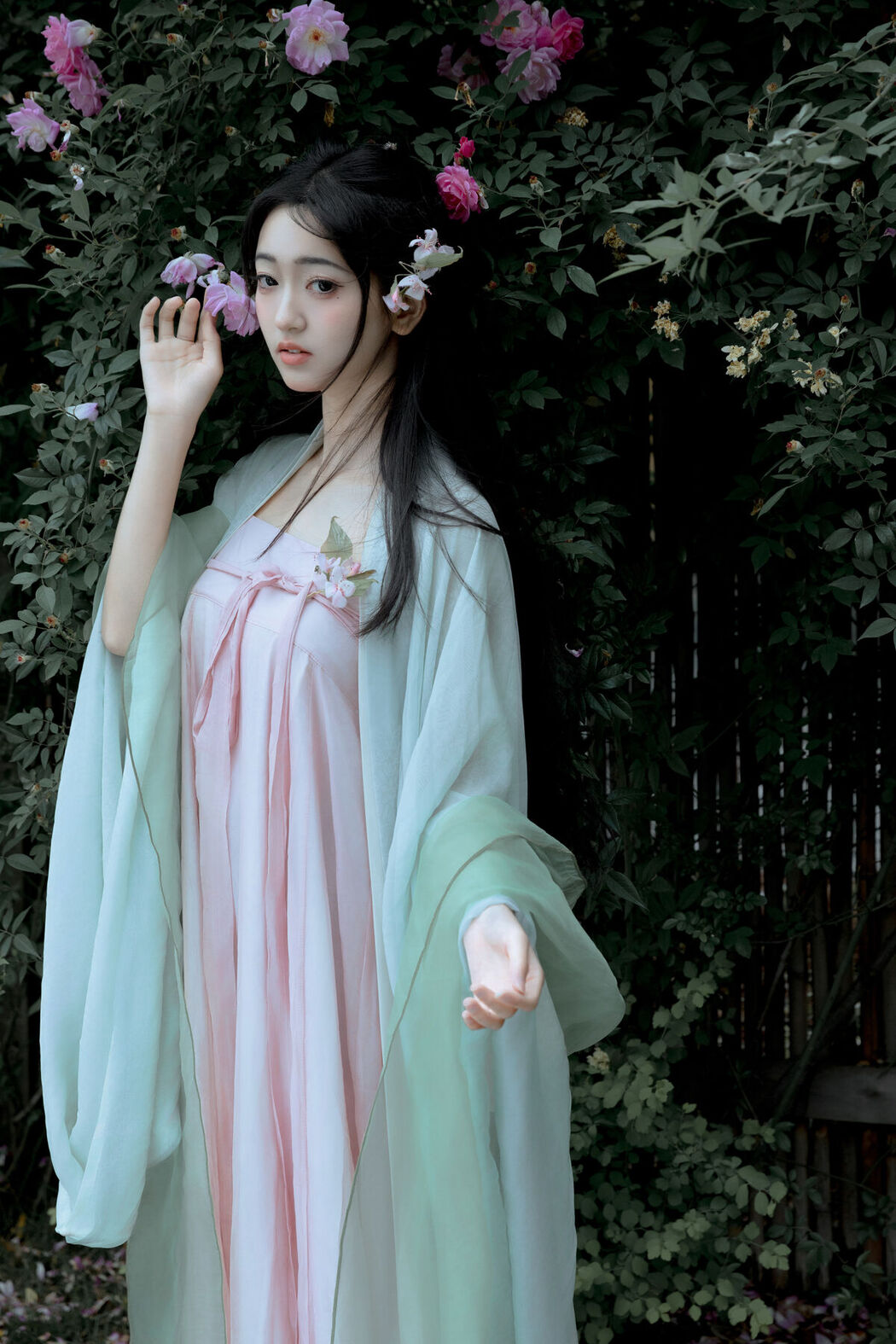 YiTuYu艺图语 Vol.6893 Leng Ku Wang Ye
