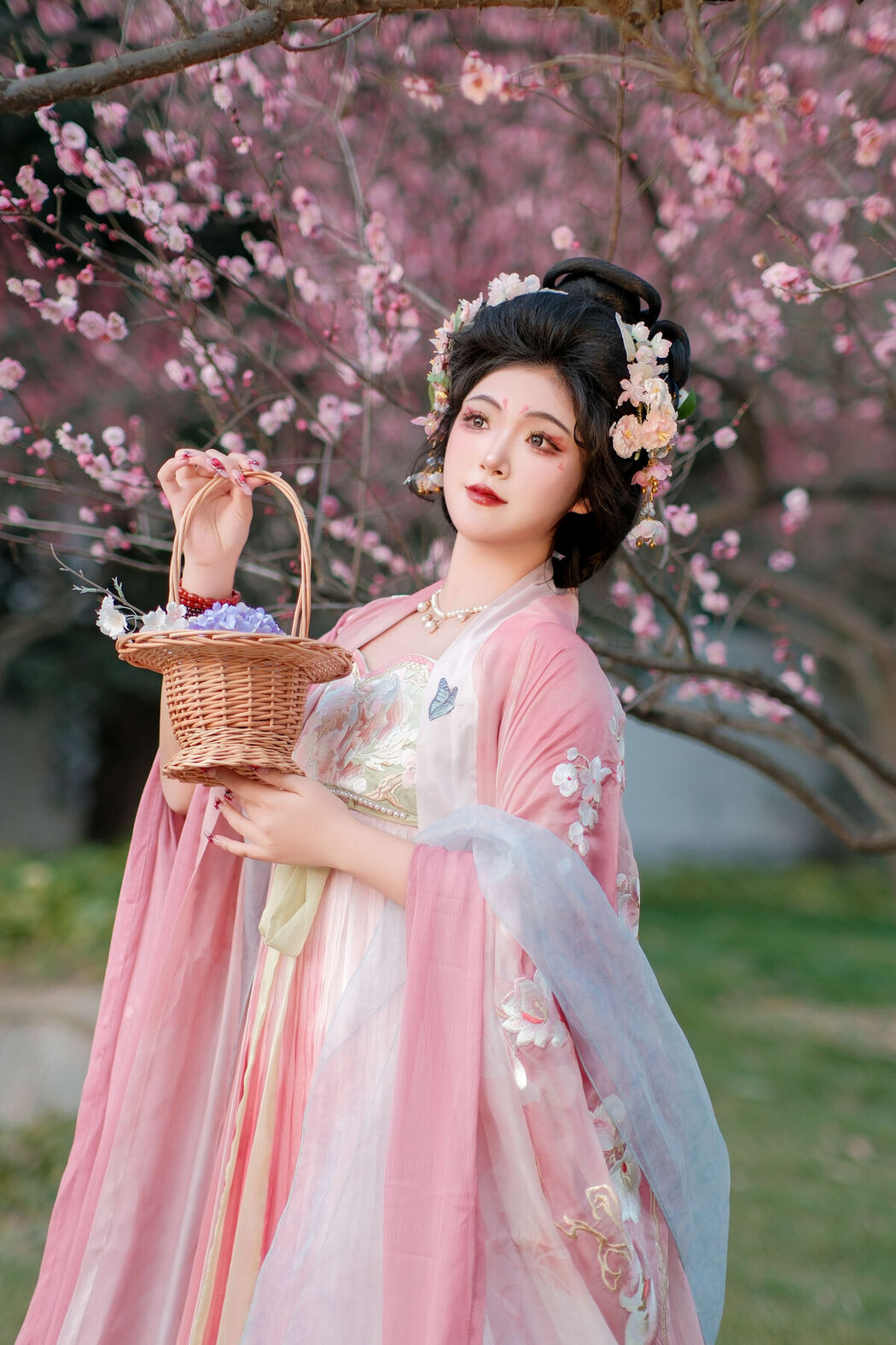 YiTuYu艺图语 Vol.6819 Kailin Jiang