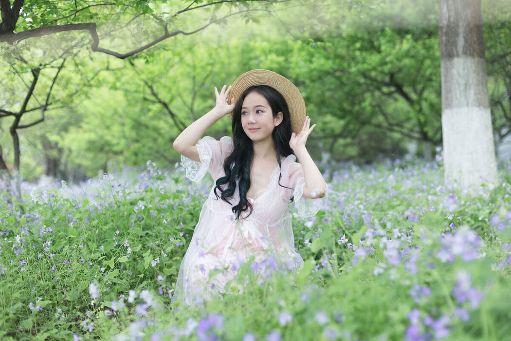 YiTuYu艺图语 Vol.6869 Ge Man Ni Nini