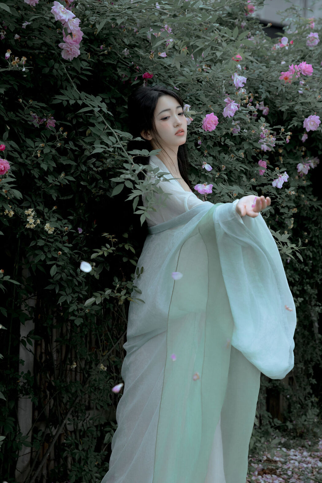YiTuYu艺图语 Vol.6893 Leng Ku Wang Ye