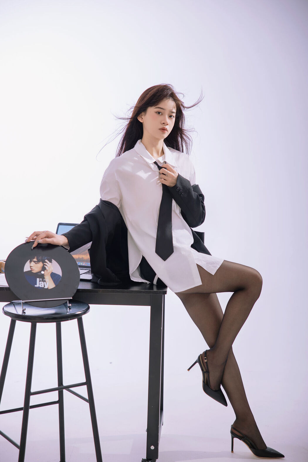 YiTuYu艺图语 Vol.6832 Su Su
