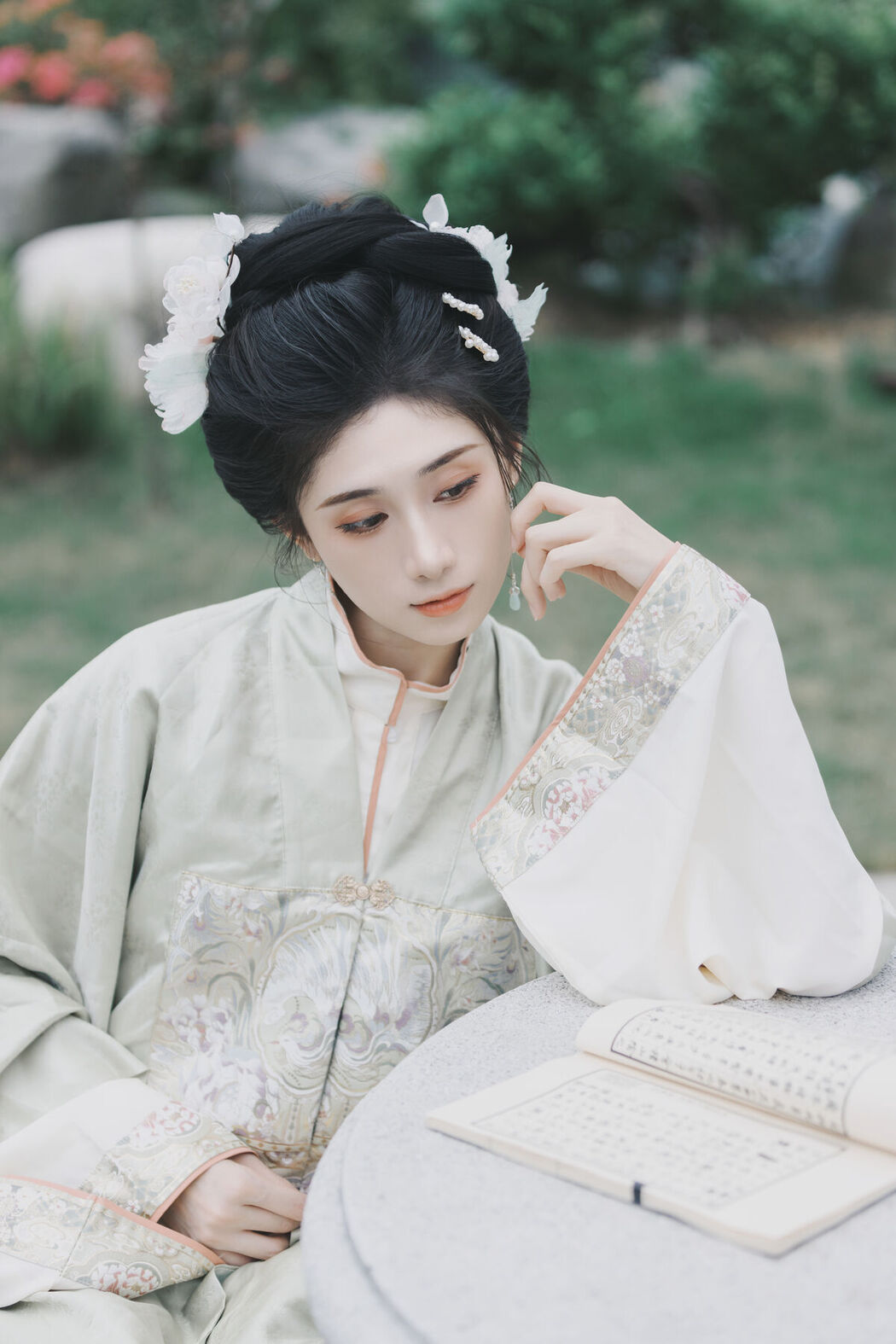 YiTuYu艺图语 Vol.6845 Yu Shao Yao Zao Shui