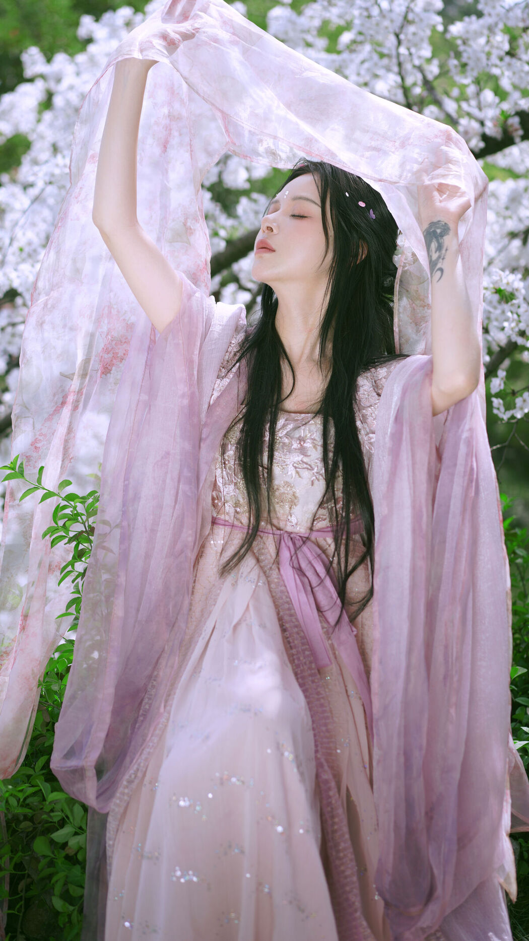 YiTuYu艺图语 Vol.6877 Xi Xi