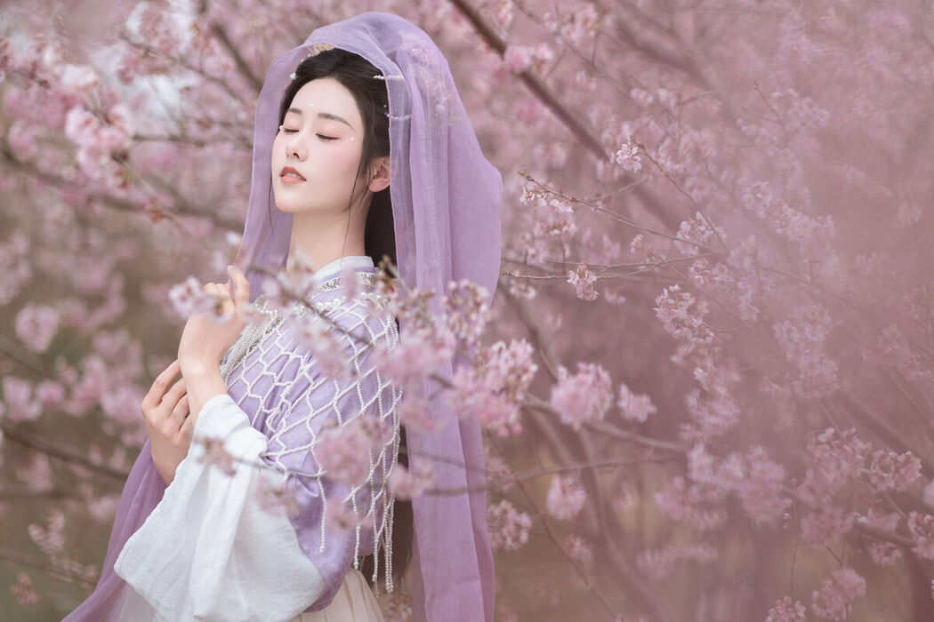 YiTuYu艺图语 Vol.6800 Ren Jian Yue-su Chen