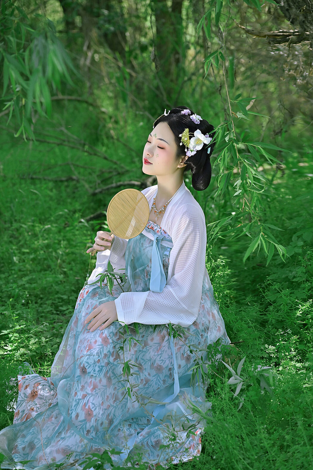 YiTuYu艺图语 Vol.6851 Nashi Tu Shiro