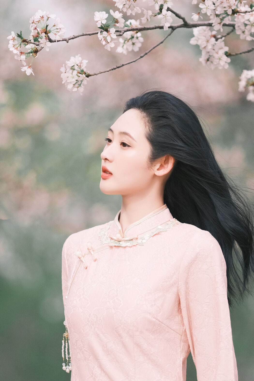 YiTuYu艺图语 Vol.6872 Wan Dou Que Ban Shao Nu