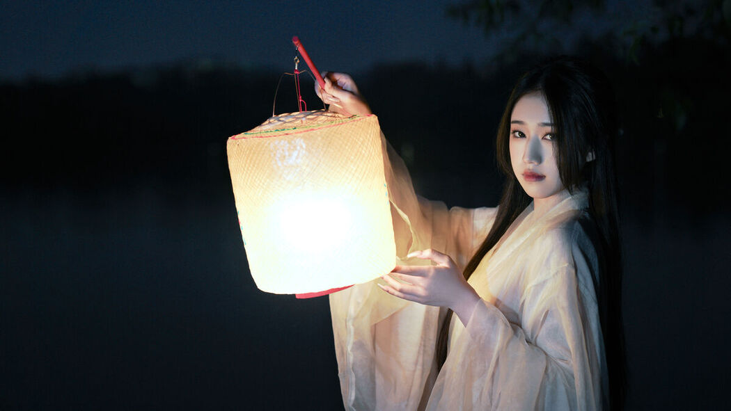 YiTuYu艺图语 Vol.6896 Zang Yi Tong