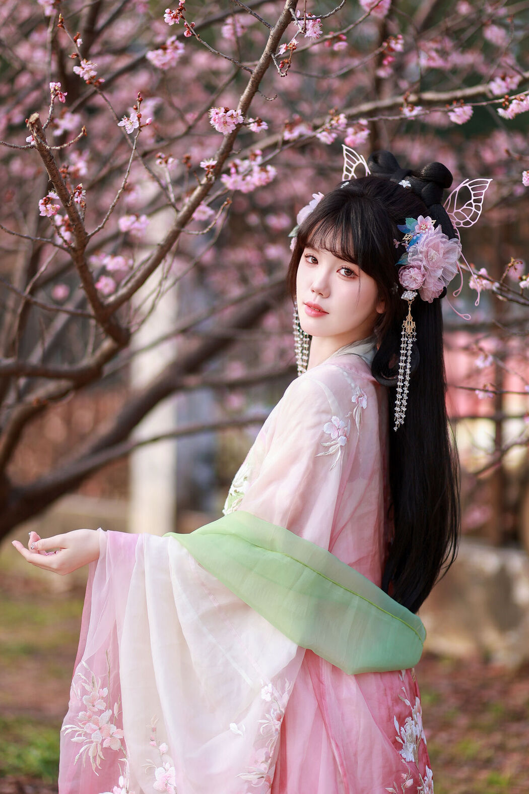 YiTuYu艺图语 Vol.6787 Cao Mei Xi Mi Lu