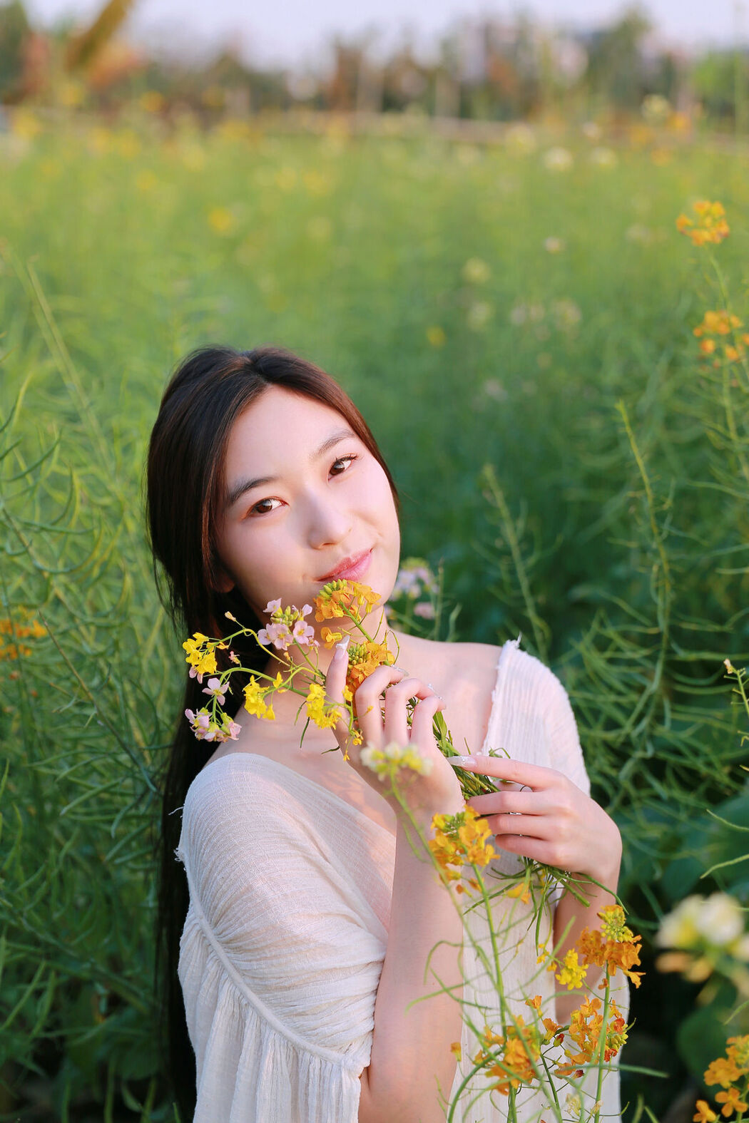 YiTuYu艺图语 Vol.6824 Xiao Xong