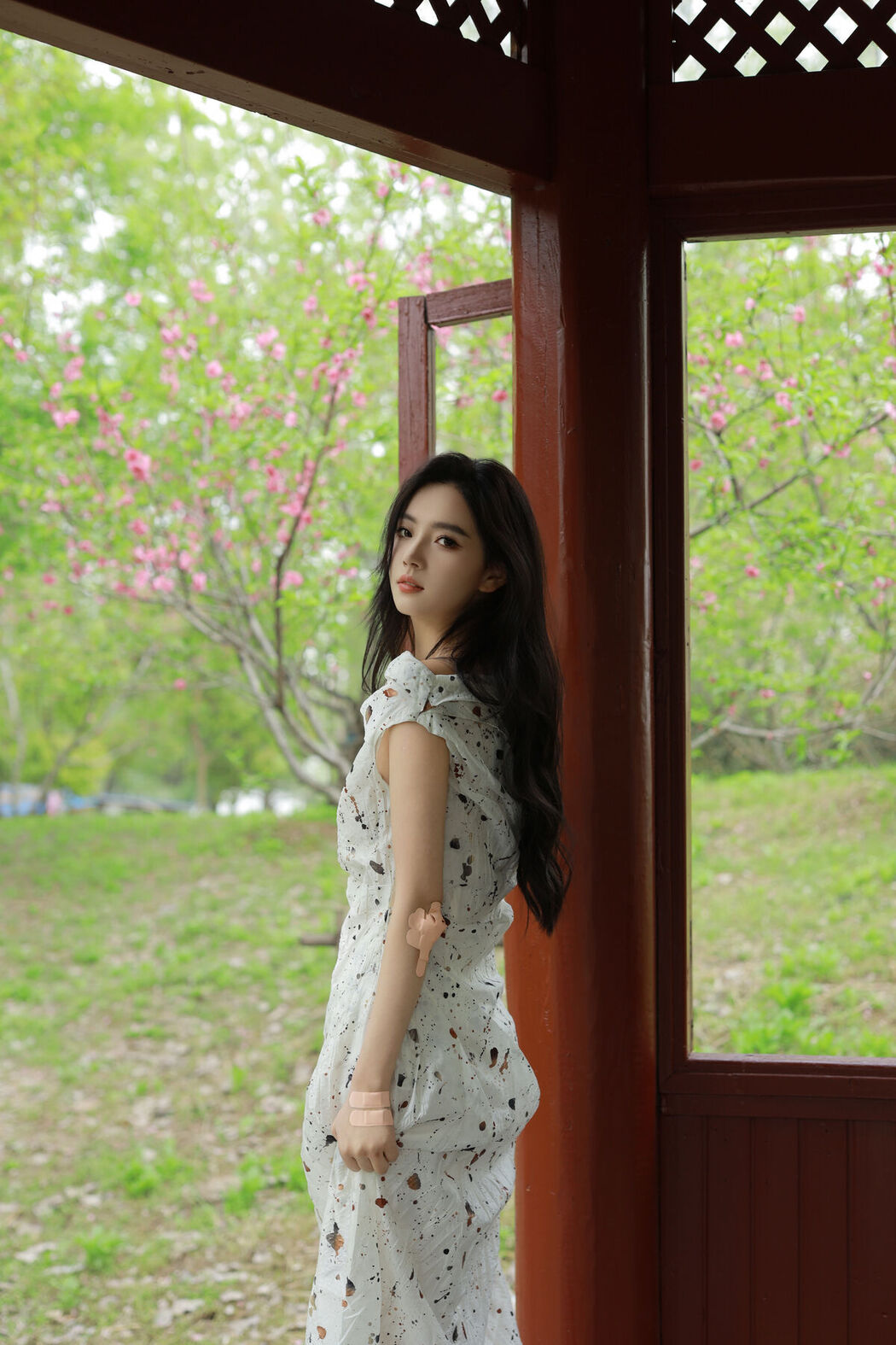 YiTuYu艺图语 Vol.6826 Elaine