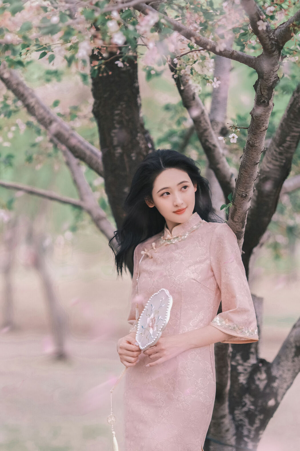 YiTuYu艺图语 Vol.6872 Wan Dou Que Ban Shao Nu