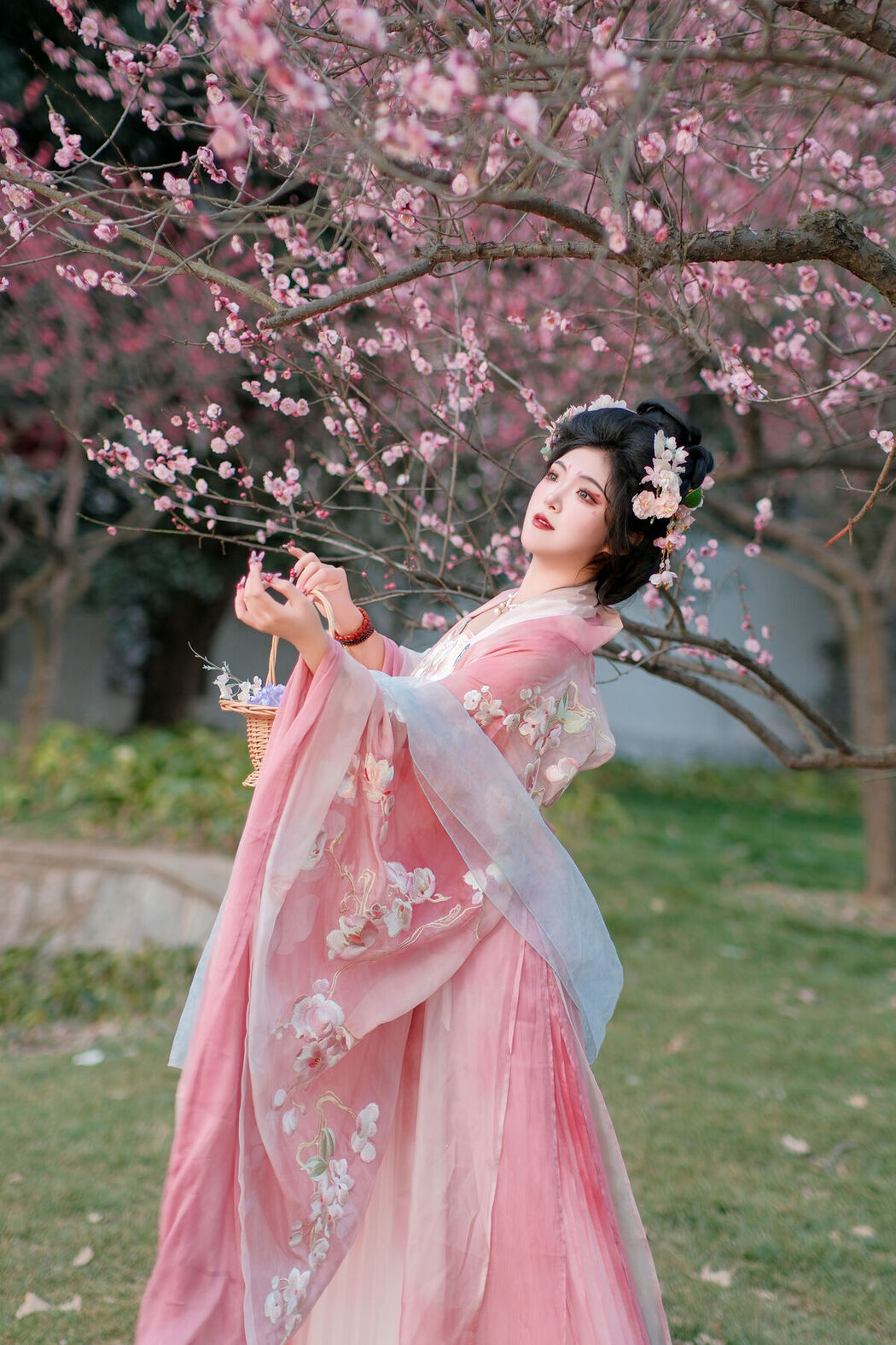 YiTuYu艺图语 Vol.6819 Kailin Jiang