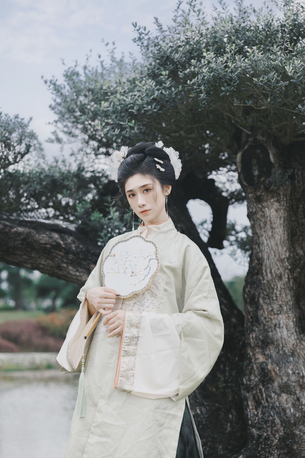 YiTuYu艺图语 Vol.6845 Yu Shao Yao Zao Shui