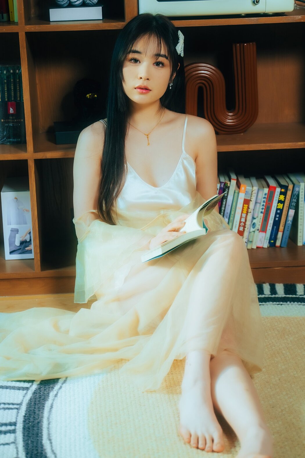 YiTuYu艺图语 Vol.6882 Na Na Cover Photo