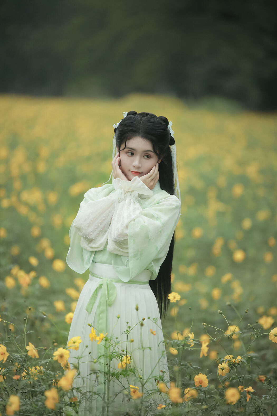 YiTuYu艺图语 Vol.6889 Yi Mi Liang Gao