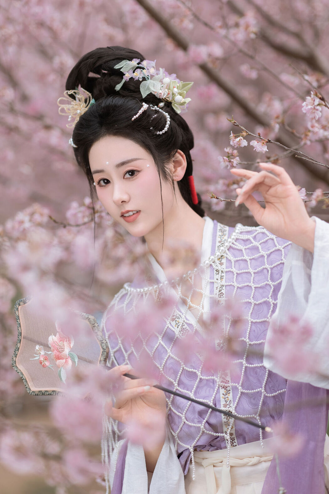 YiTuYu艺图语 Vol.6800 Ren Jian Yue-su Chen