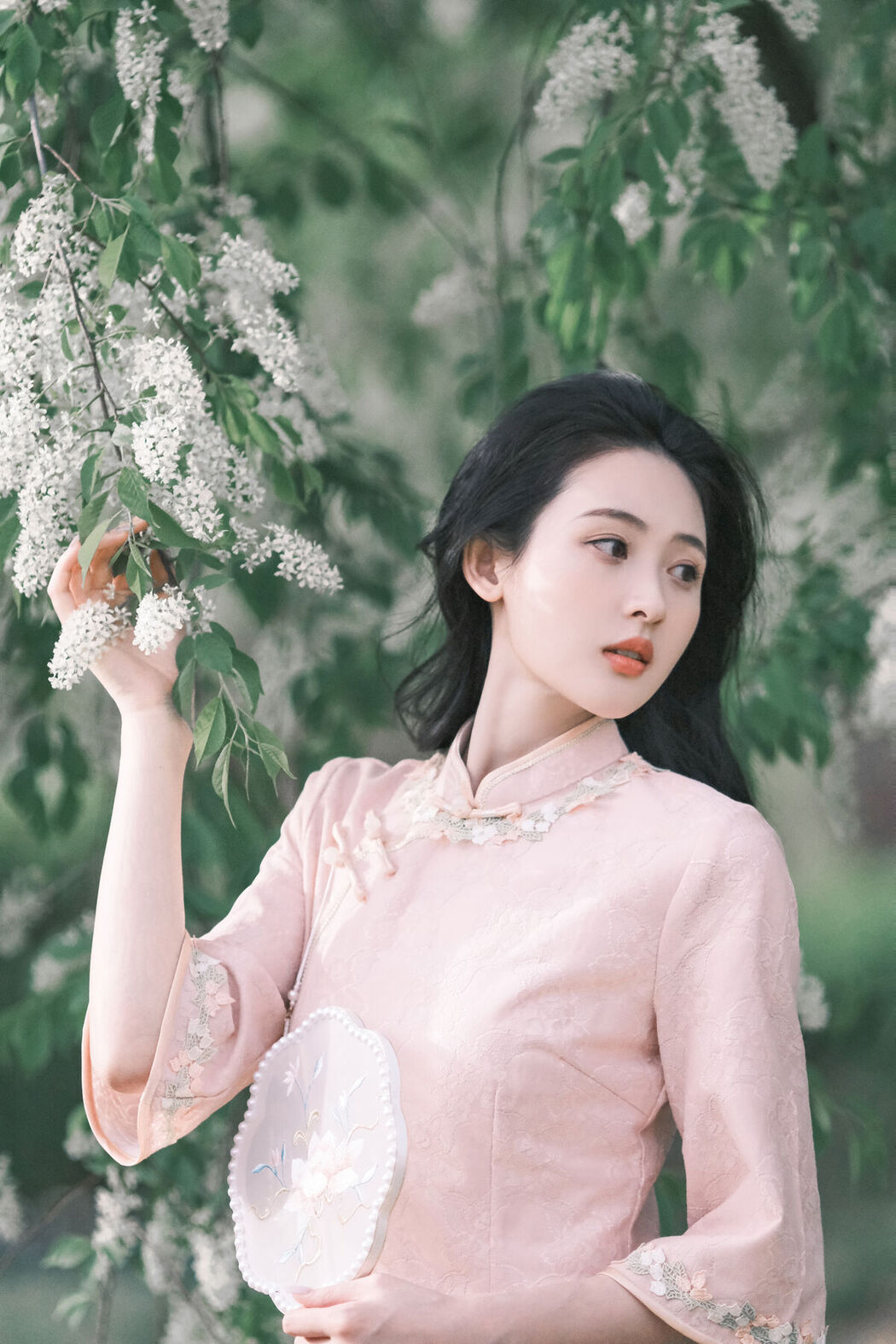 YiTuYu艺图语 Vol.6872 Wan Dou Que Ban Shao Nu