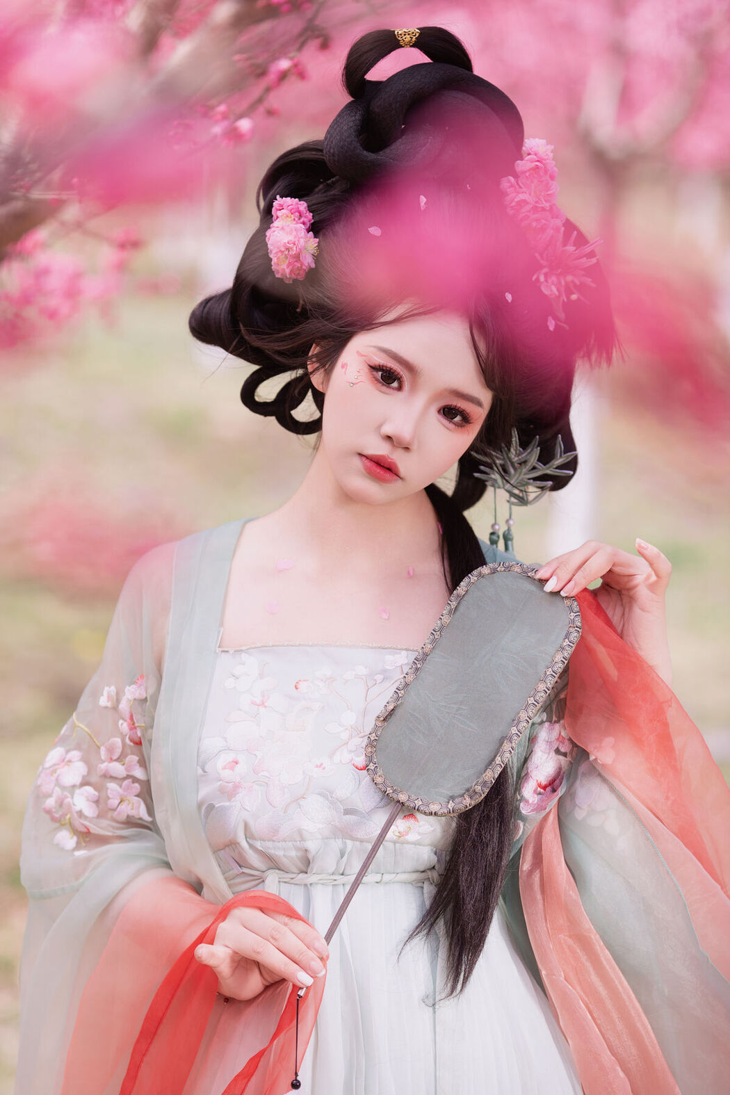 YiTuYu艺图语 Vol.6833 Huan Huan