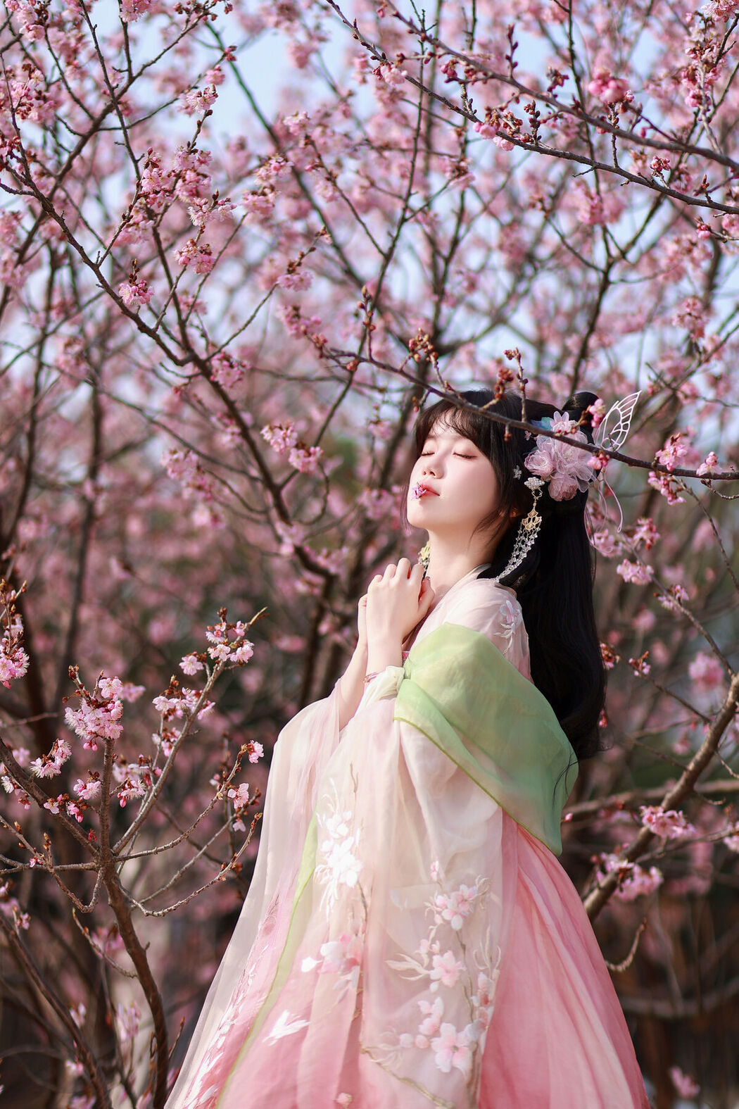 YiTuYu艺图语 Vol.6787 Cao Mei Xi Mi Lu