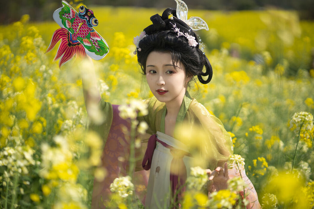 YiTuYu艺图语 Vol.6799 You Zhi Yuan Li De Qian Xia