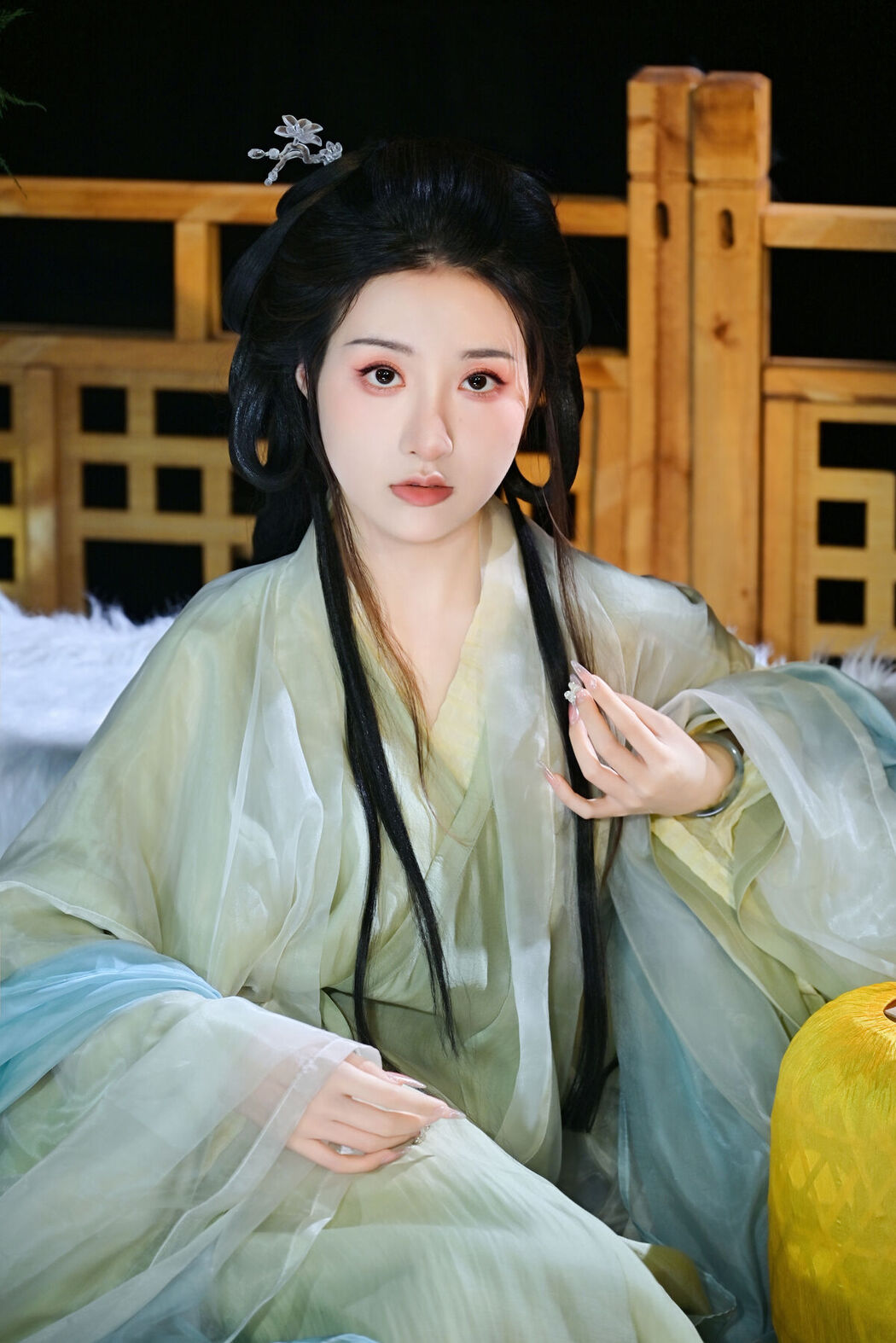 YiTuYu艺图语 Vol.6834 Ni De San San