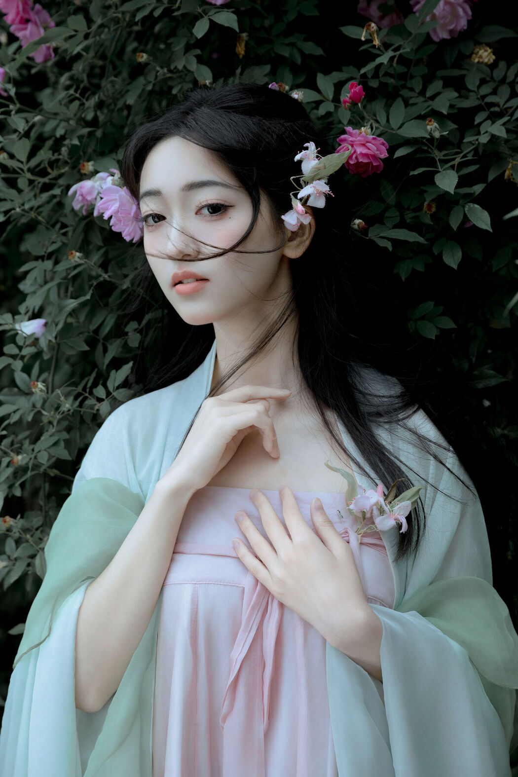 YiTuYu艺图语 Vol.6893 Leng Ku Wang Ye