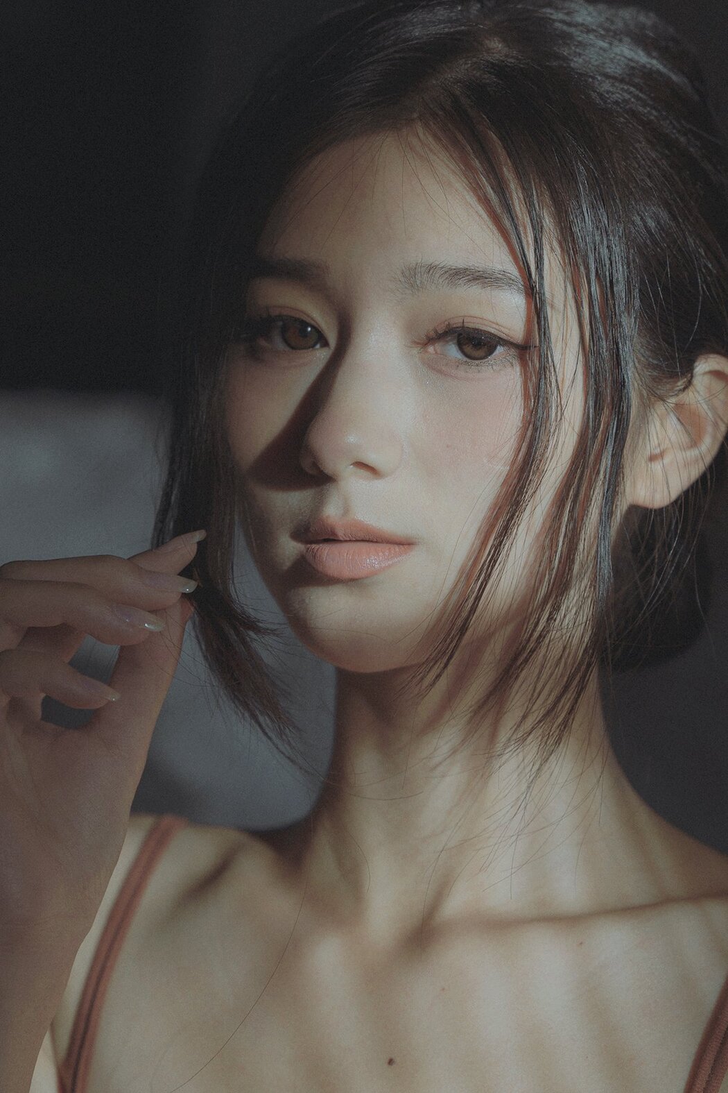 YiTuYu艺图语 Vol.6868 Jiang Jiang Cover Photo