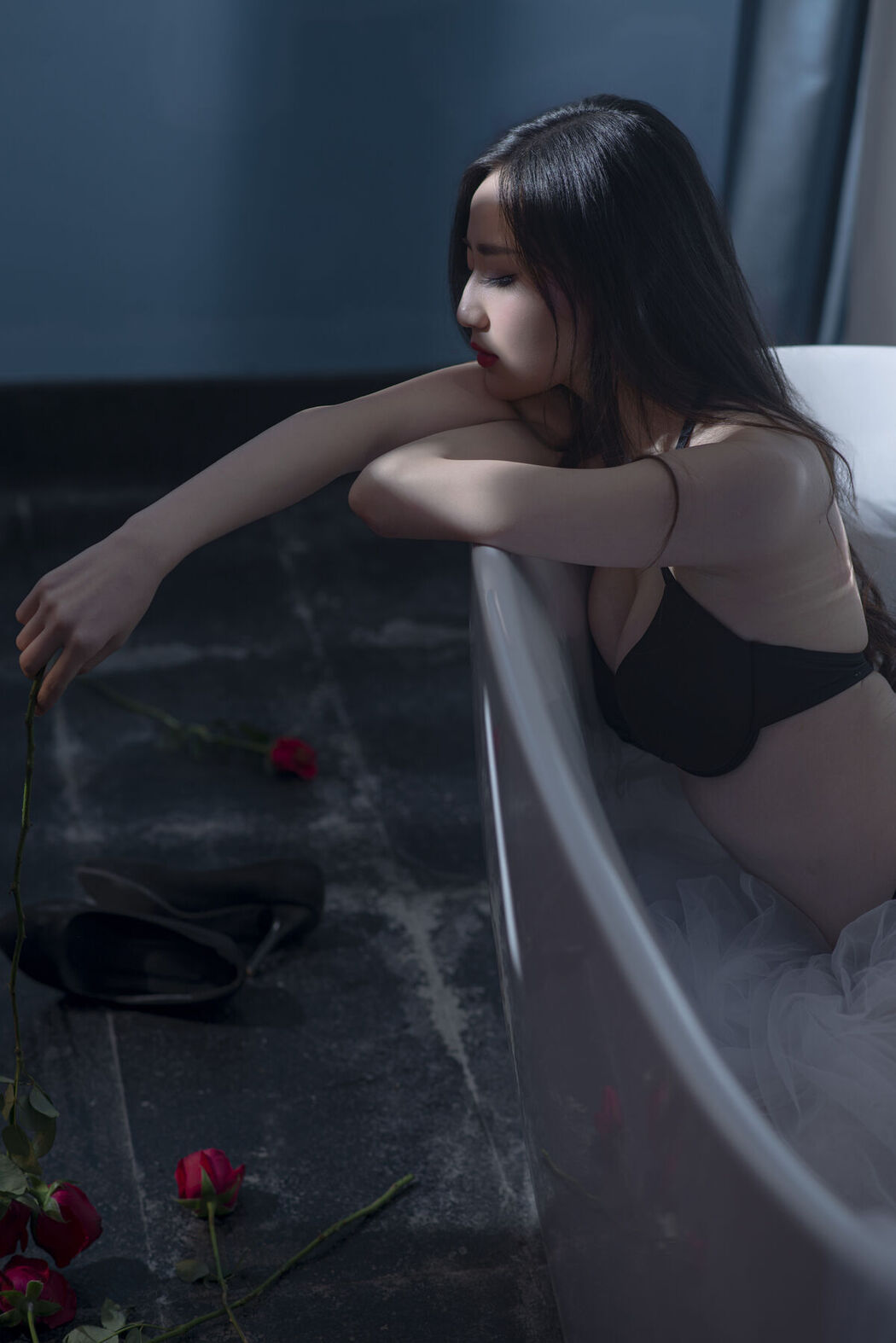 YiTuYu艺图语 Vol.6825 Xiao Yu Er