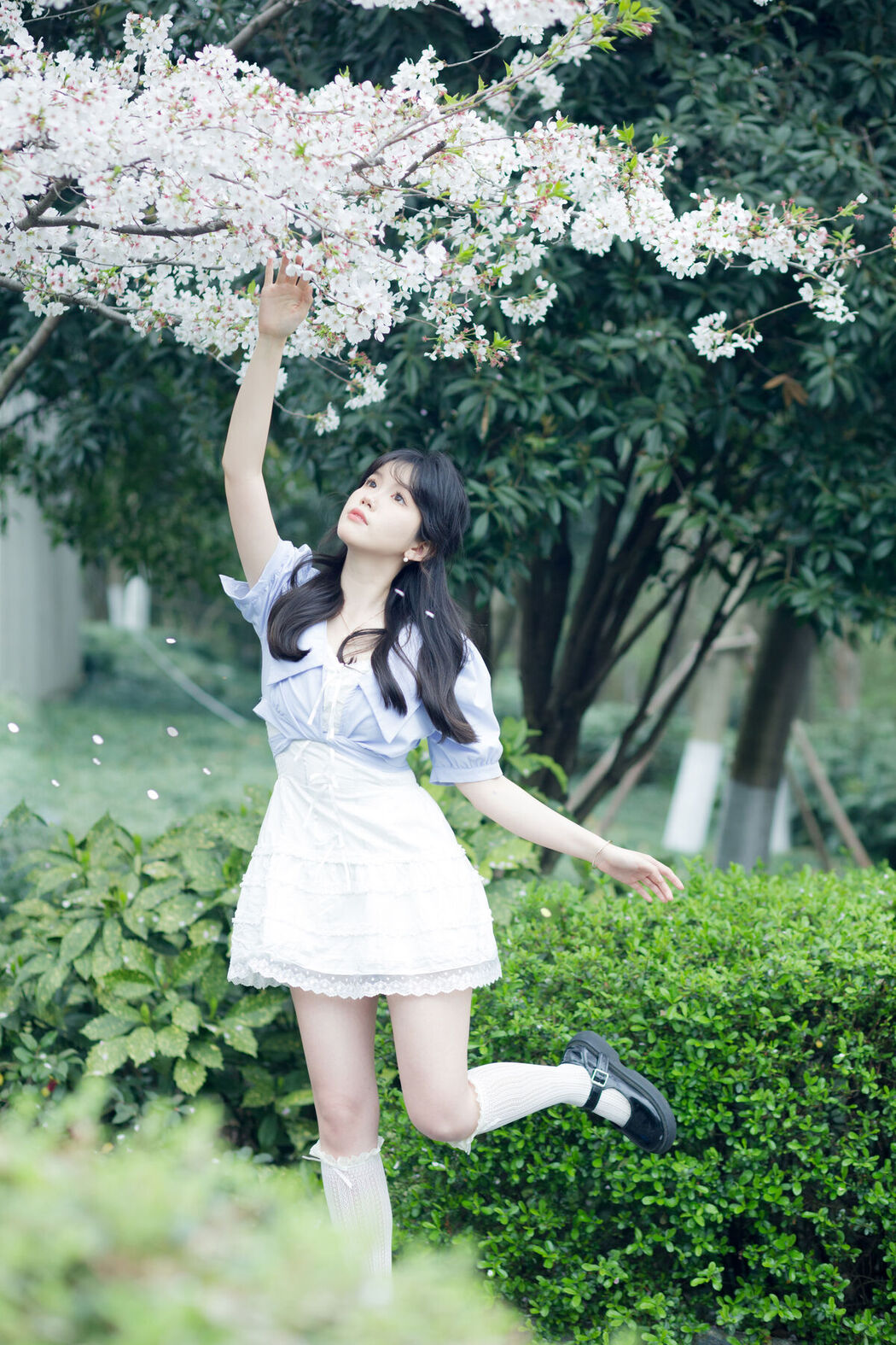 YiTuYu艺图语 Vol.6855 Cao Mei Xi Mi Lu