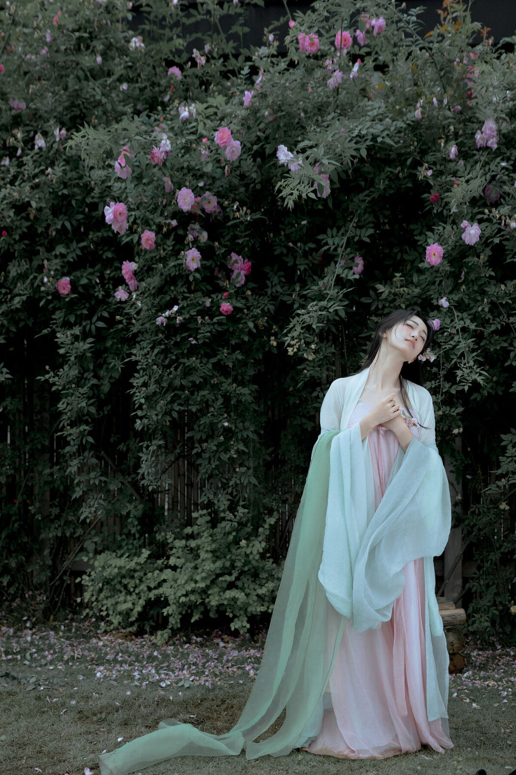YiTuYu艺图语 Vol.6893 Leng Ku Wang Ye