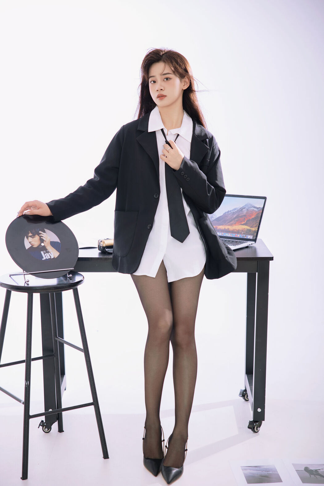 YiTuYu艺图语 Vol.6832 Su Su