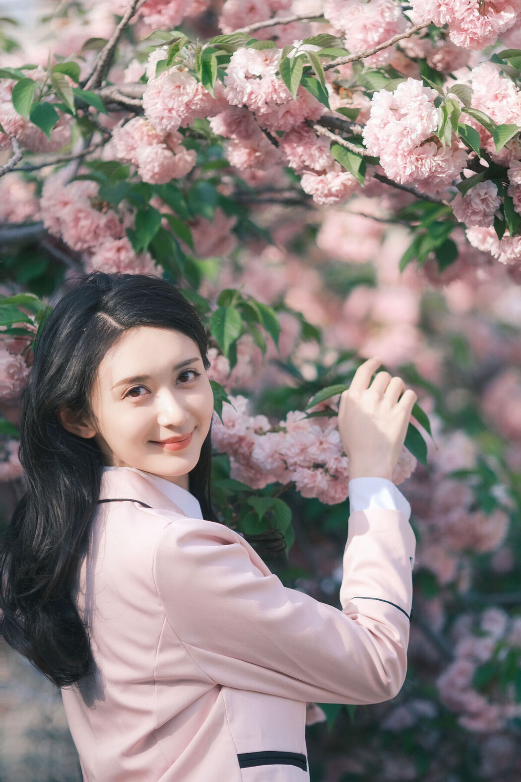 YiTuYu艺图语 Vol.6915 Zi Jun