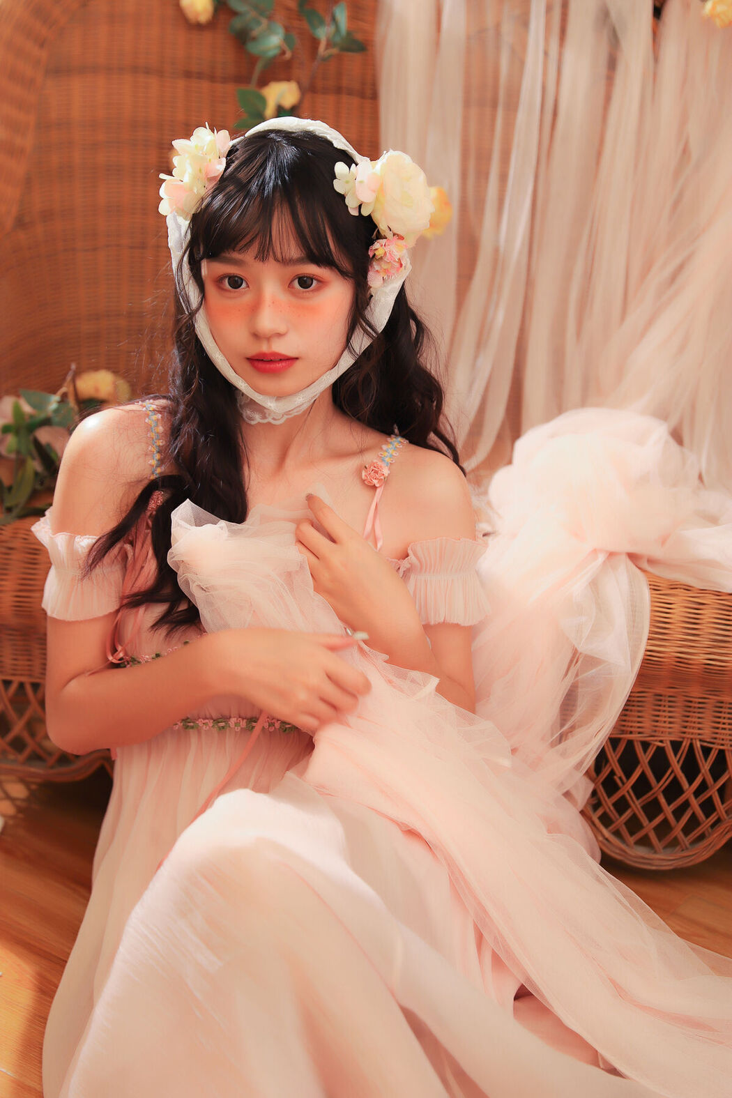 YiTuYu艺图语 Vol.6898 Yan Yun Lin