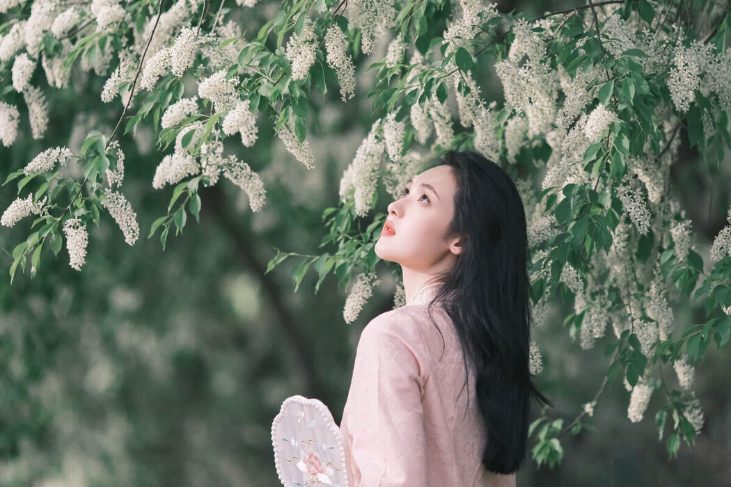 YiTuYu艺图语 Vol.6872 Wan Dou Que Ban Shao Nu