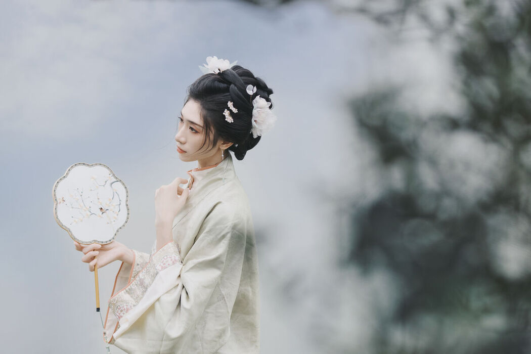 YiTuYu艺图语 Vol.6845 Yu Shao Yao Zao Shui